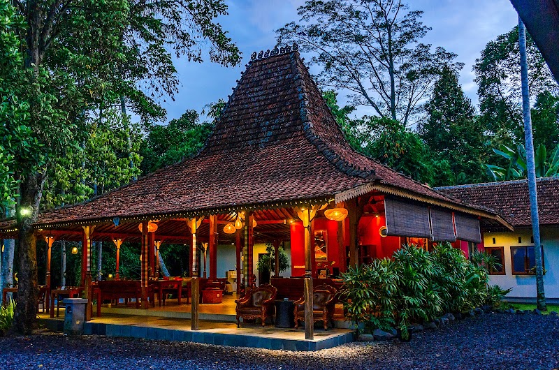 Ubud Heaven Sayan Villas Bali - Ubud Heaven Sayan Villas Bali Jl. Raya Sayan No. 77 Ubud, Sayan, Gianyar, Kabupaten Gianyar, Bali 80571, Indonesia