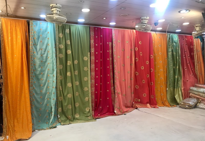 Gopal Saree Center - Gopal Saree Center Corner Showroom, 114, Haldion Ka Rasta, Johri Bazar, Ramganj Bazar, Jaipur, Jaipur Nagar Nigam Area, Rajasthan 302003, India