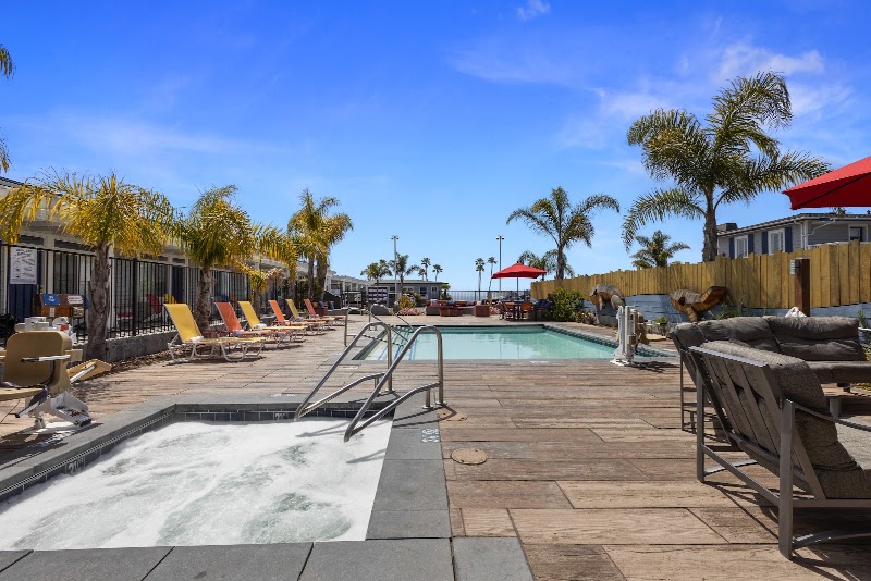Beach Street Inn and Suites - Beach Street Inn and Suites 125 Beach St, Santa Cruz, CA 95060, USA