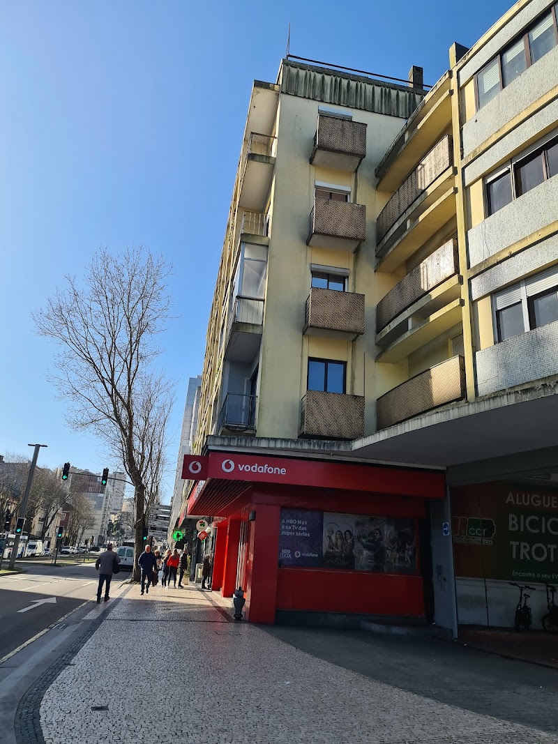 Vodafone - Vodafone, Av. da República nº 268, 4430-188 Vila Nova de Gaia, Portugal