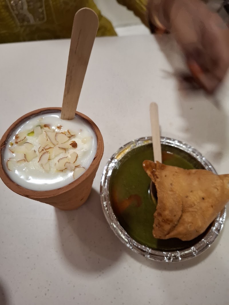 Sardar Ji Lassi Sharbat(Jai Hind Sharbat Lassi) - Sardar Ji Lassi Sharbat(Jai Hind Sharbat Lassi) 31, Nehru Bazar Rd, Nehru Bazar, Modikhana, Jaipur, Jaipur Nagar Nigam Area, Rajasthan 302003, India