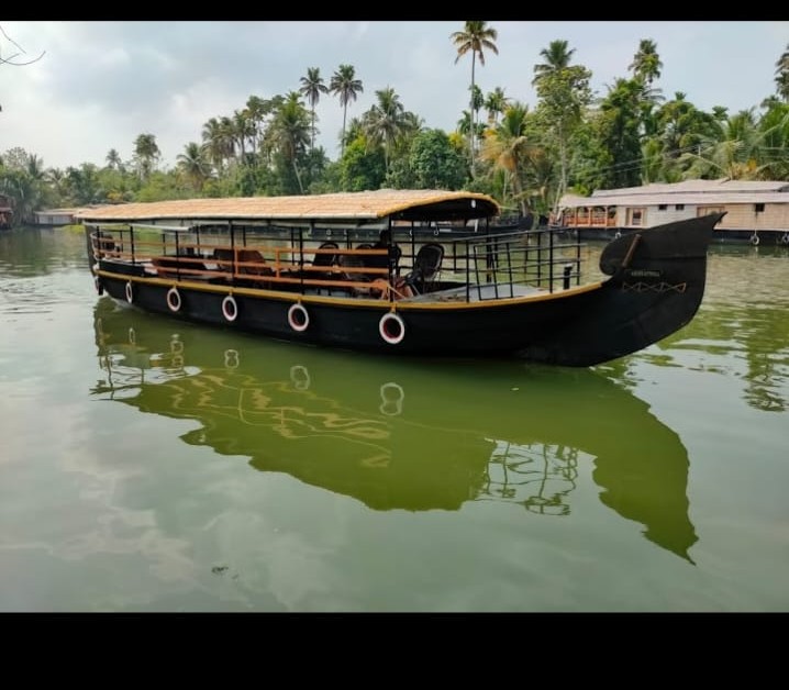 kumarakom Backwater Cruise - kumarakom Backwater Cruise Virippukala, Kavanattinkara, Kumarakom, Kerala 686563, India
