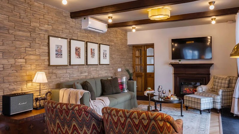 Airyland Estate By Lohono Stays – Premium 7BHK Villa in Mussoorie with Private Pool - Airyland Estate By Lohono Stays – Premium 7BHK Villa in Mussoorie with Private Pool Camels Back Rd, The Mall Road, Mussoorie, Uttarakhand 248179, India