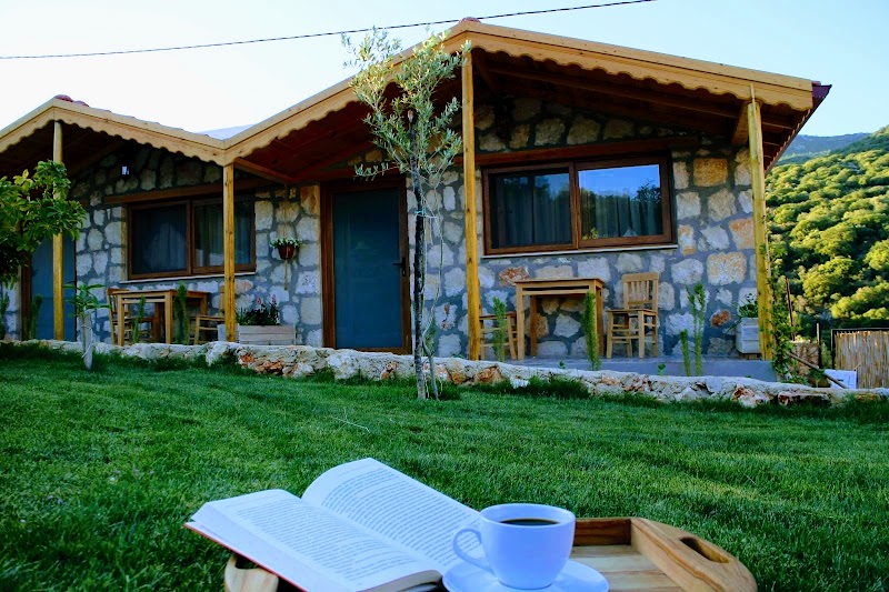 Kaş Joy Glamping - Kaş Joy Glamping Andifli, ÇETİKLİ KÜME EVLERİ NO:1/7, 07580 Kaş/Antalya, Türkiye