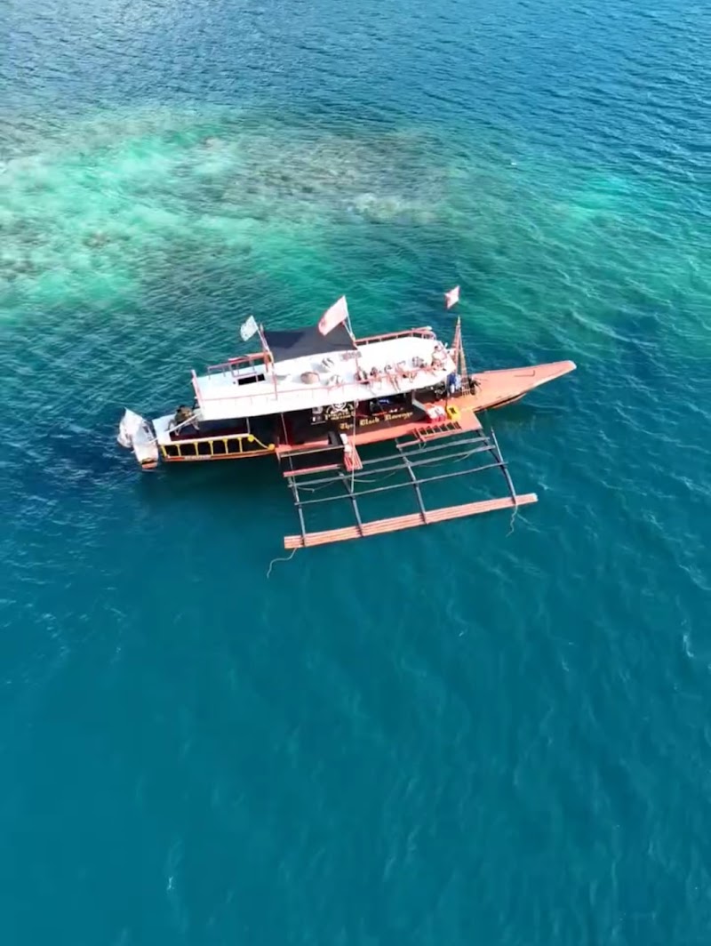 Pirates Diving Center - Pirates Diving Center Banquang Main highway, Barrangay 5, Coron, 5316 Palawan, Philippines