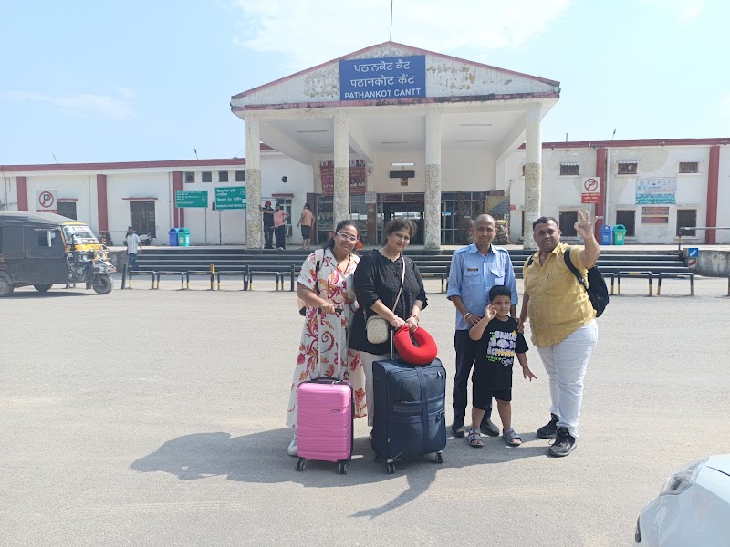 Sanjeev Taxi Service - Sanjeev Taxi Service, Distt, near Kangra Airport, Shahpur, VPO, Ladwara, Pahlam, Himachal Pradesh 176208, India