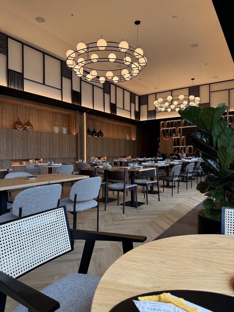 Four Points by Sheraton Barcelona Airport - Four Points by Sheraton Barcelona Airport Carrer de Catalunya, 08840 Viladecans, Barcelona, Spain
