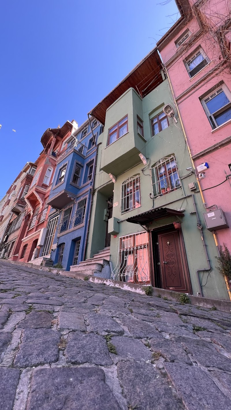 Balat - Balat, Sancaktar Ykş., 34087 Fatih/İstanbul, Türkiye