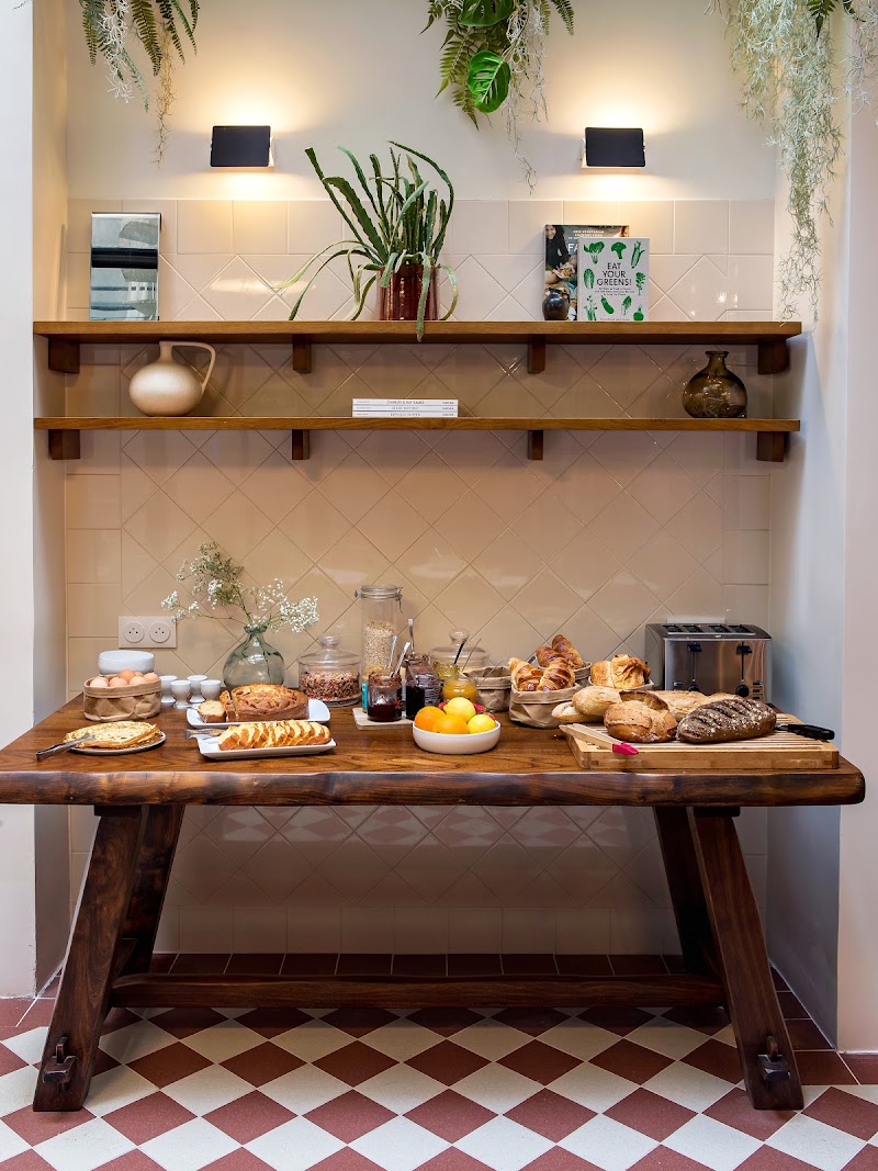 Hôtel Dalila Paris - Hôtel Dalila Paris 51 Rue Letort, 75018 Paris, France