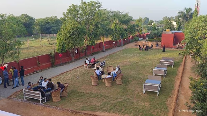 Jogi Mahal Pure Veg Cafe and Restaurant - Jogi Mahal Pure Veg Cafe and Restaurant Shilpgram Rd, Ramsinghpura, Sawai Madhopur, Rajasthan 322001, India