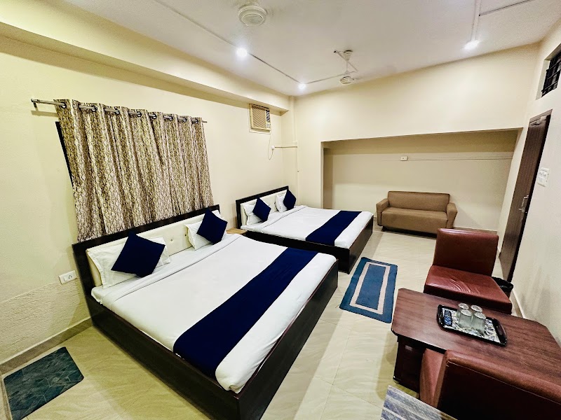 HOTEL THE GARDEN INN - HOTEL THE GARDEN INN Sbi building, D.40/19-22, Jangamwadi Rd, near Godolia, opp. Old sushil cinema hall, Luxmanpura, Ramapura Luxa, Varanasi, Uttar Pradesh 221001, India