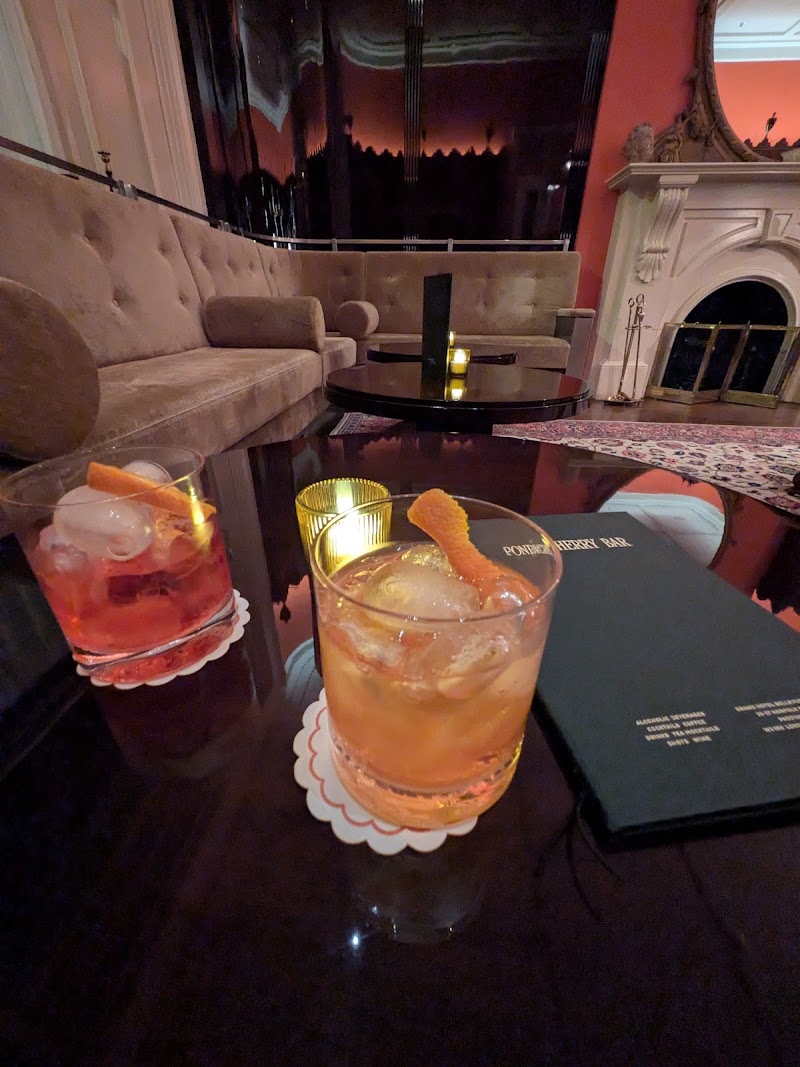 Pondicherry Cocktail Bar - Pondicherry Cocktail Bar 25-27 Norfolk Square, Tyburnia, London W2 1RX, UK
