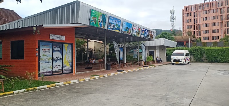 Lomprayah office - Lomprayah office, 29 ซอย เจัาพ้า 38 Tambon Wichit, Amphoe Mueang Phuket, Chang Wat Phuket 83000, Thailand