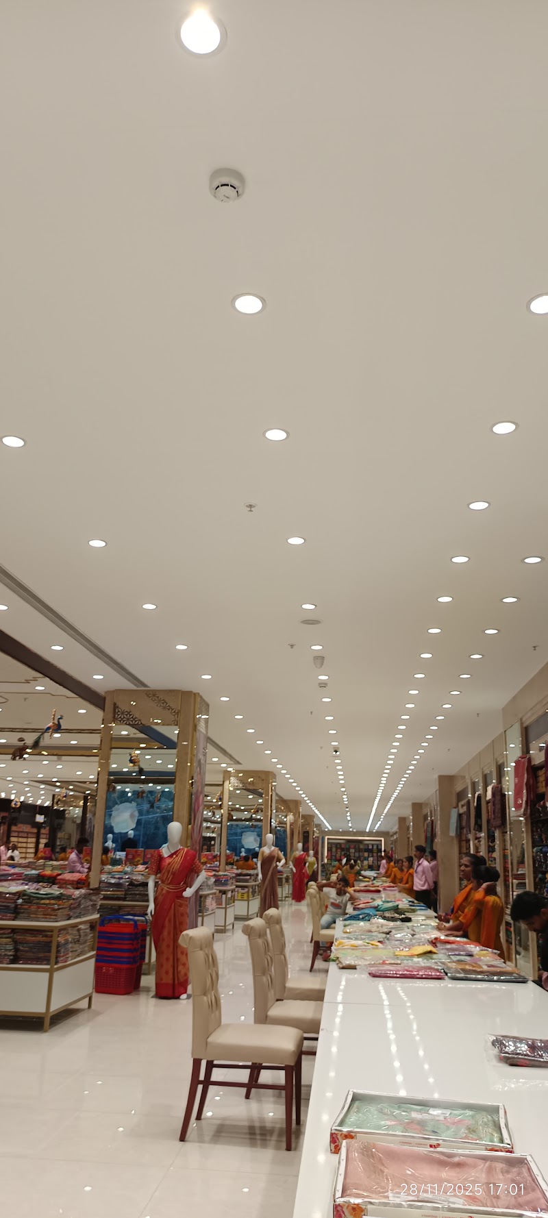 South India Shopping Mall - Hubballi - South India Shopping Mall - Hubballi, Marvel Ecron, Gokul Rd, near new KSRTC busstand, Rajendra Nagar, Hubballi, Karnataka 580030, India