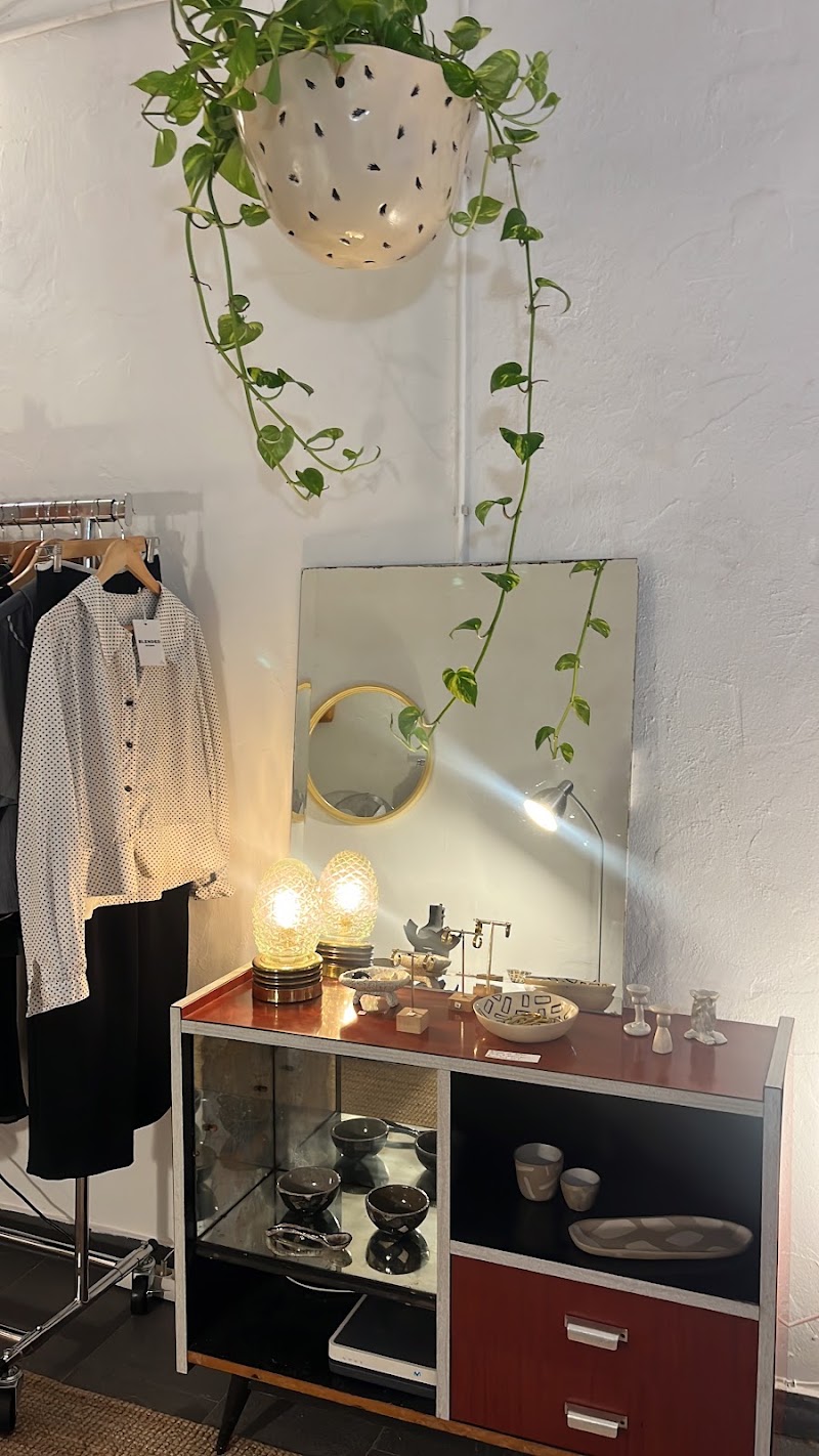 Nasif x Blended Studio - Nasif x Blended Studio, Carrer dels Agullers, 24, Ciutat Vella, 08003 Barcelona, Spain