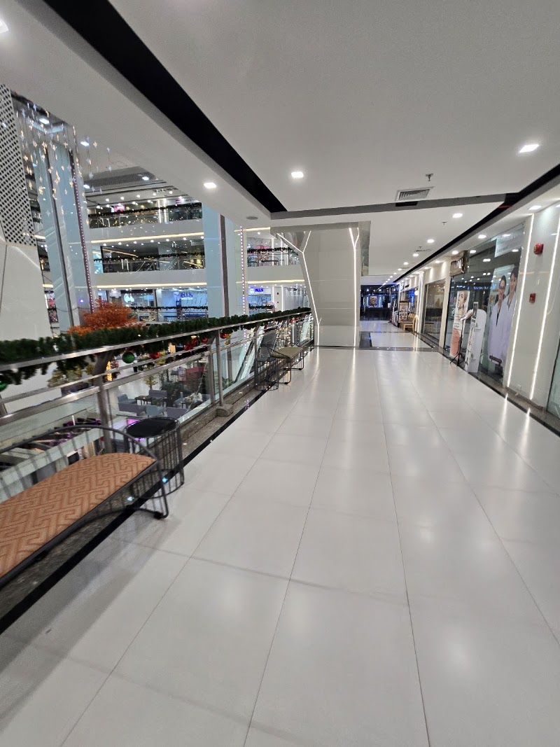 Times Square Building Mall - Times Square Building Mall 246 Sukhumvit Rd, Khwaeng Khlong Tan, Khet Khlong Toei, Krung Thep Maha Nakhon 10110, Thailand