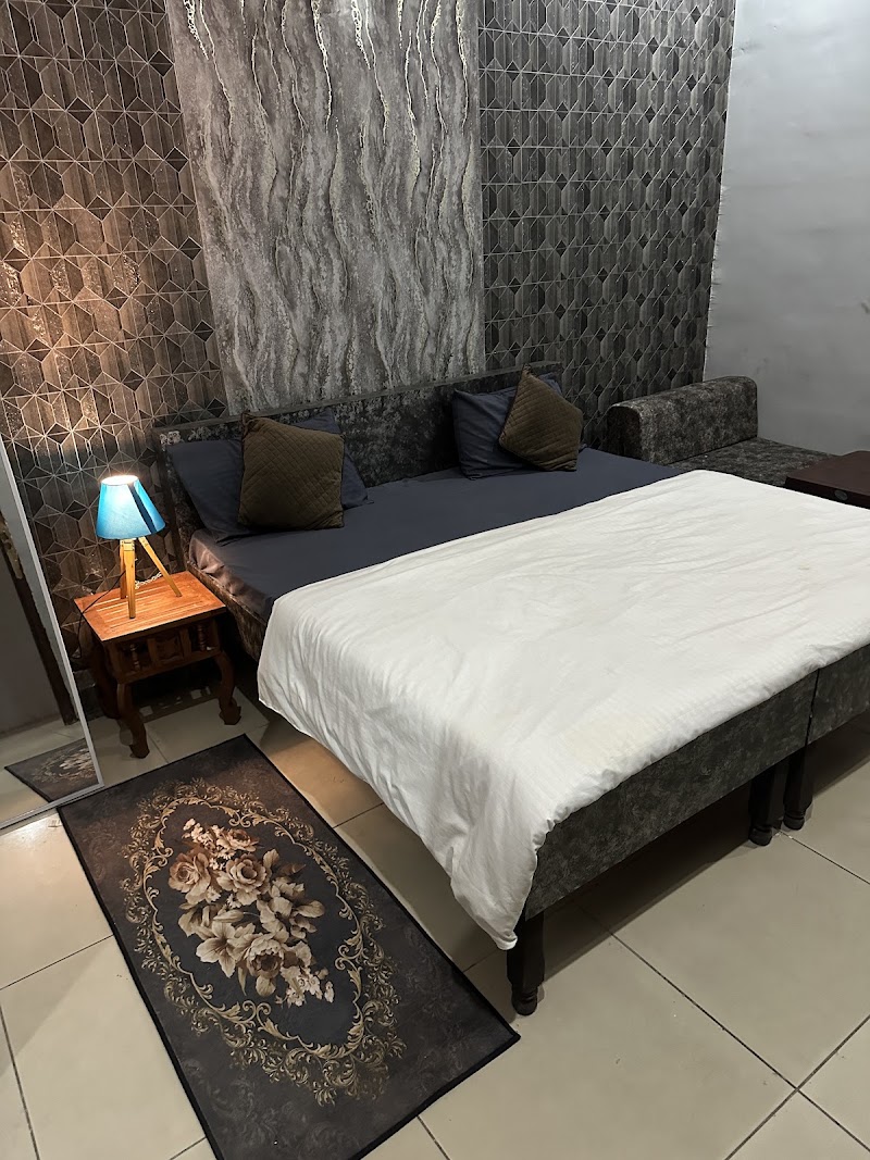 Whitehills residency - Whitehills residency, Esi-3, Namaste Chowk, near Chimnibai Dharamshala, Block A, New Industrial Twp 3, New Industrial Township, Faridabad, Haryana 121001, India