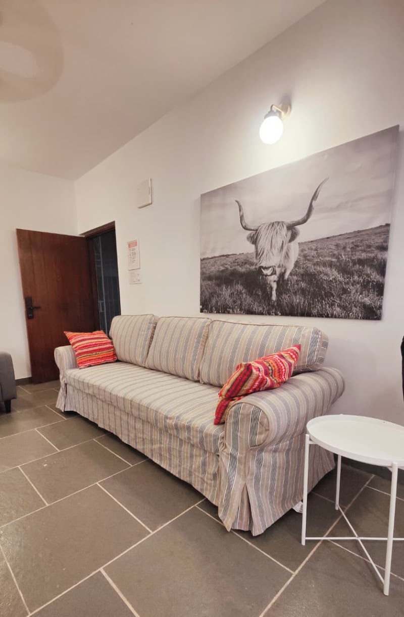 Cozy 1 bhk in Malleswaram - couple friendly - Cozy 1 bhk in Malleswaram - couple friendly Templeview apartment, 2nd Temple Street, Vyalikaval, Kodandarampura, Malleshwaram, Bengaluru, Karnataka 560003, India