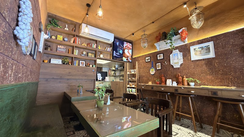 Cafe Goancho - Cafe Goancho Shop No.6, Grain Store, Plot No.56A, Pali Hill Rd, near Vegetable Market, Pali Market, Pali Hill, Mumbai, Maharashtra 400050, India