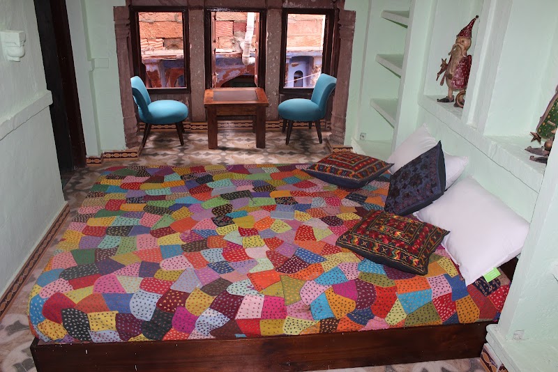 Geeta Mahal {Home Stay} - Geeta Mahal {Home Stay} mehron ka chowk, Naya bas, Sodagaran Mohalla, Jodhpur, Rajasthan 342001, India