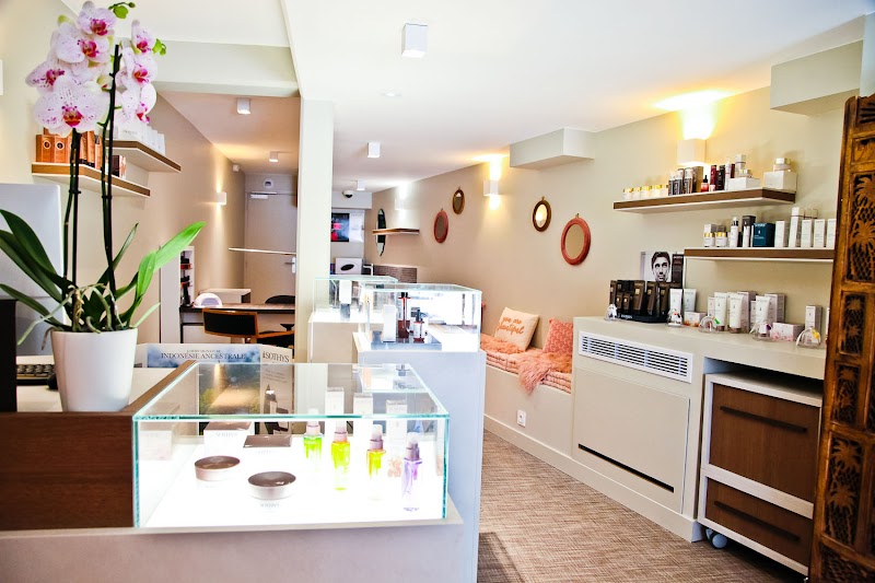 Hôtel & Spa La Villa Port d'Antibes - Hôtel & Spa La Villa Port d'Antibes 8 Av. Frédéric Mistral, 06600 Antibes, France