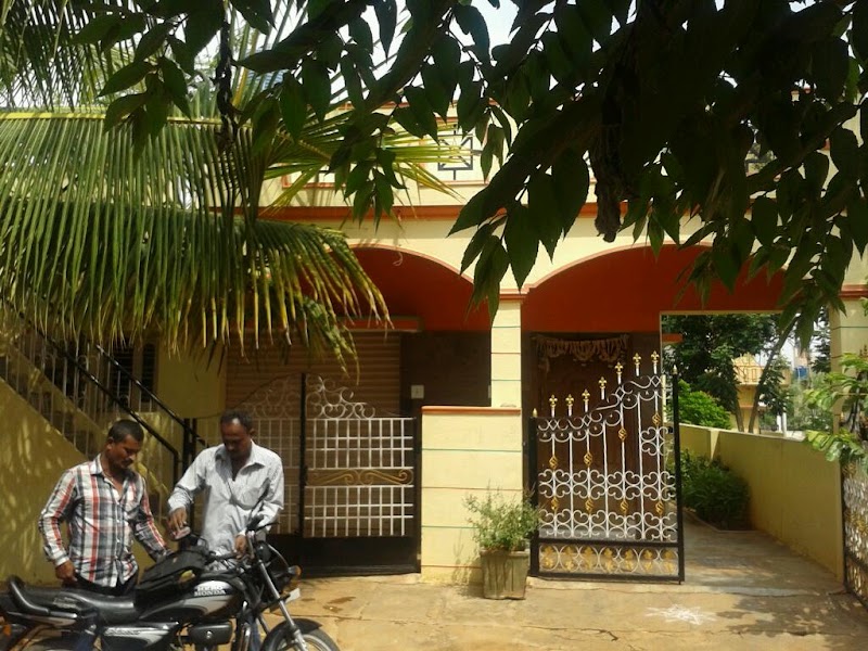 Kempegowda Nagar Police Station - Kempegowda Nagar Police Station, 70, KG Nagar Main Rd, RK Mutt Layout, Gavipuram Guttahalli, Kempegowda Nagar, Bengaluru, Karnataka 560018, India