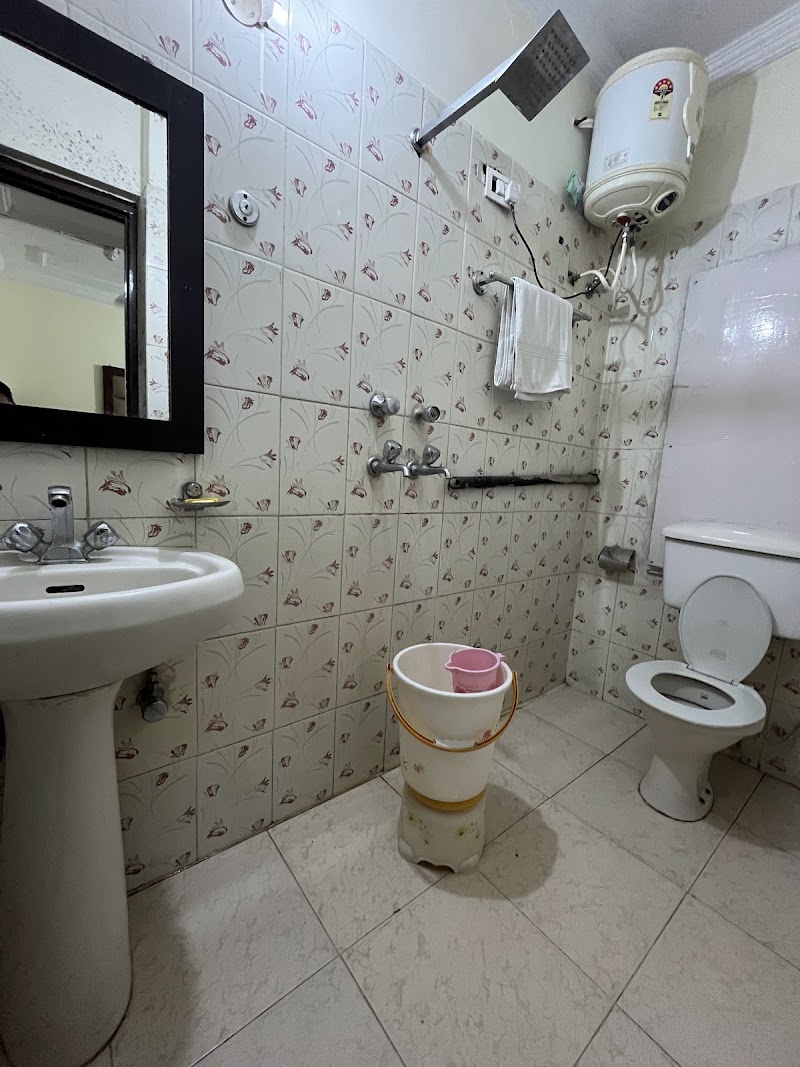Hotel Sun View - Hotel Sun View Hotel market, Sco 361, Himalaya Marg, 35B, Sector 35B, Chandigarh, 160022, India