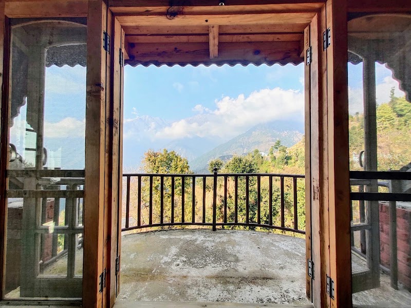 Naddi Castle Homestay - Naddi Castle Homestay Naddi, McLeod Ganj, Dharamshala, Himachal Pradesh 176216, India