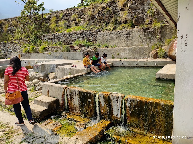 Hot Springs, Madkot - Hot Springs, Madkot, 3822+2GV, Madkot, Pithoragarh, Uttarakhand 262554, India