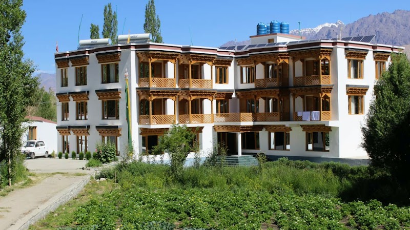 Hunder Residency
