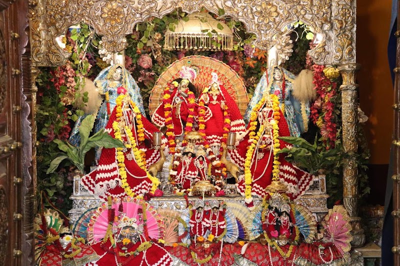 Munger Raj Mandir - Munger Raj Mandir, Shankar Mandal Rd, Vatsalya Gram, Vrindavan, Panigaon Khader, Uttar Pradesh 281121, India