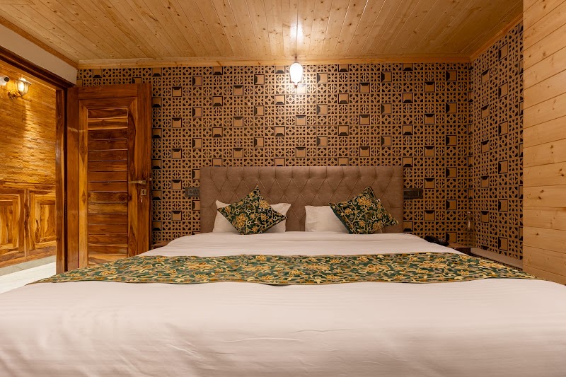 Wood Way Guest House - Wood Way Guest House, Cheena Lodge, New Pavilion Compound, Sherwani, Nainital, Uttarakhand 263001, India
