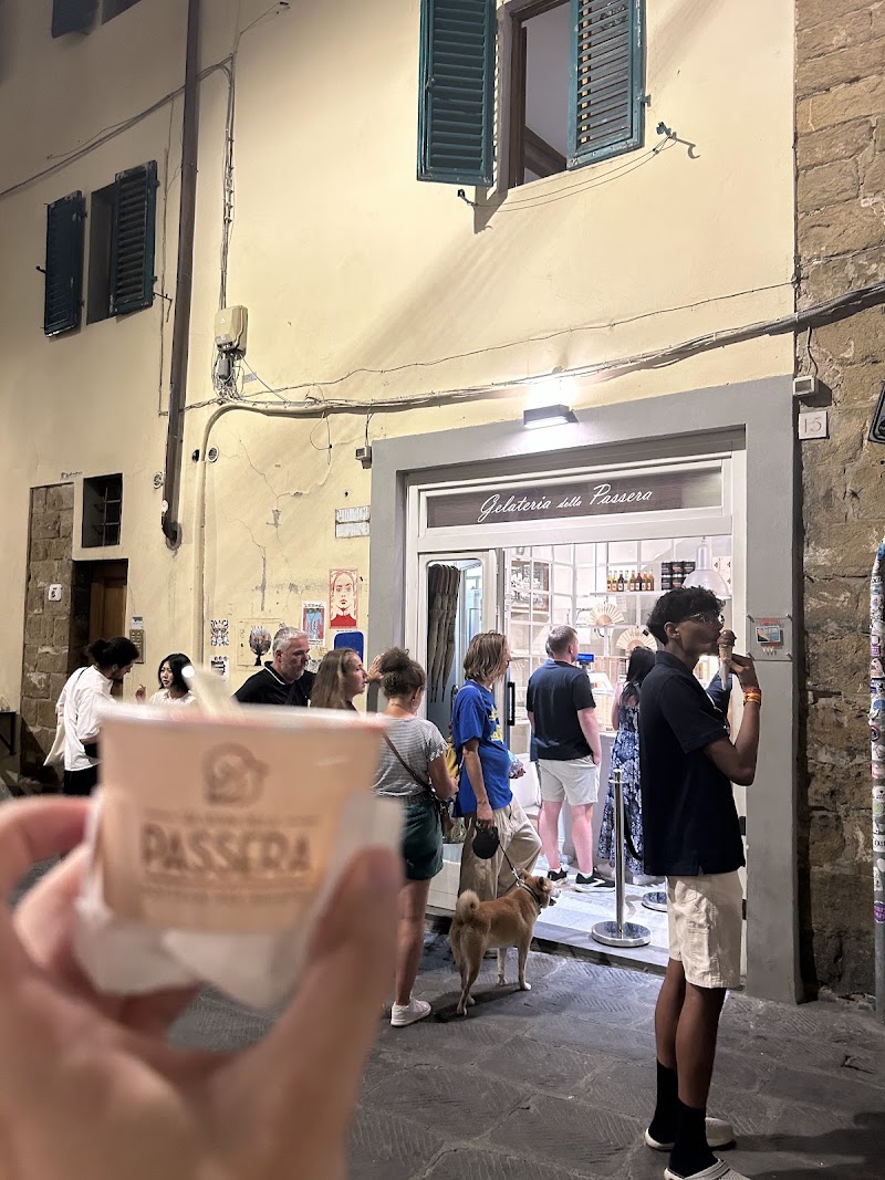 Gelateria Della Passera - Gelateria Della Passera, Via Toscanella, 15/red, 50125 Firenze FI, Italy