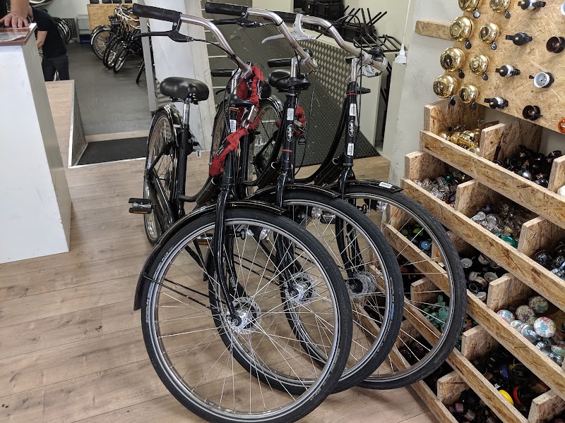 Black Bikes | Bike Rental at Dam Square in the City Centre of Amsterdam