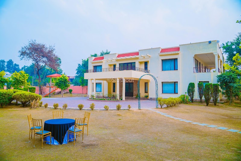 Luxotica Greens | Farmhouse for Weddings and Parties in Chattarpur - Luxotica Greens | Farmhouse for Weddings and Parties in Chattarpur, Farm No.2, Dera Greens, Link Rd, near Government Girls School, Dera Mandi, New Delhi, Delhi 110074, India