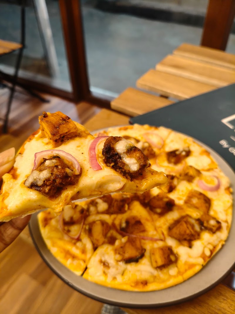 Le Mol Café - Le Mol Café Shree Sahyadri, CHS Ltd, C-5, Swami Vivekanand Rd, near Bajaj Hall, Mandlik Nagar, Sunder Nagar, Malad West, Mumbai, Maharashtra 400064, India