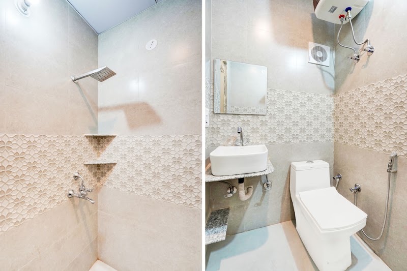Super Collection O by OYO Surajpur Chowk Greater Noida - Super Collection O by OYO Surajpur Chowk Greater Noida Plot Number 258, Chowk, opposite Crown Plaza, Surajpur, Noida, Greater Noida, Uttar Pradesh 201306, India