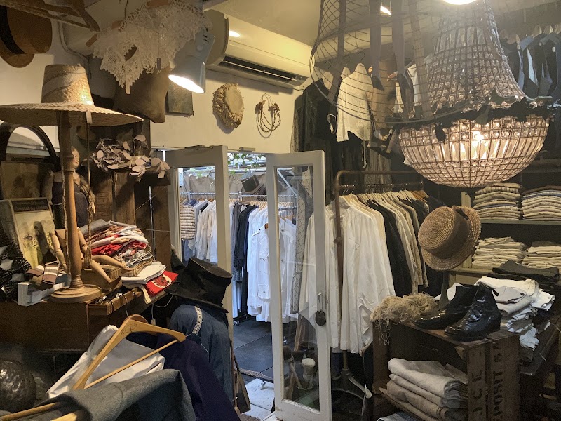 Mindbenders&Classics - Mindbenders&Classics Japan, 〒104-0031 Tokyo, Chuo City, Kyōbashi, 2-chōme−6−８ 仲通りビル 6F