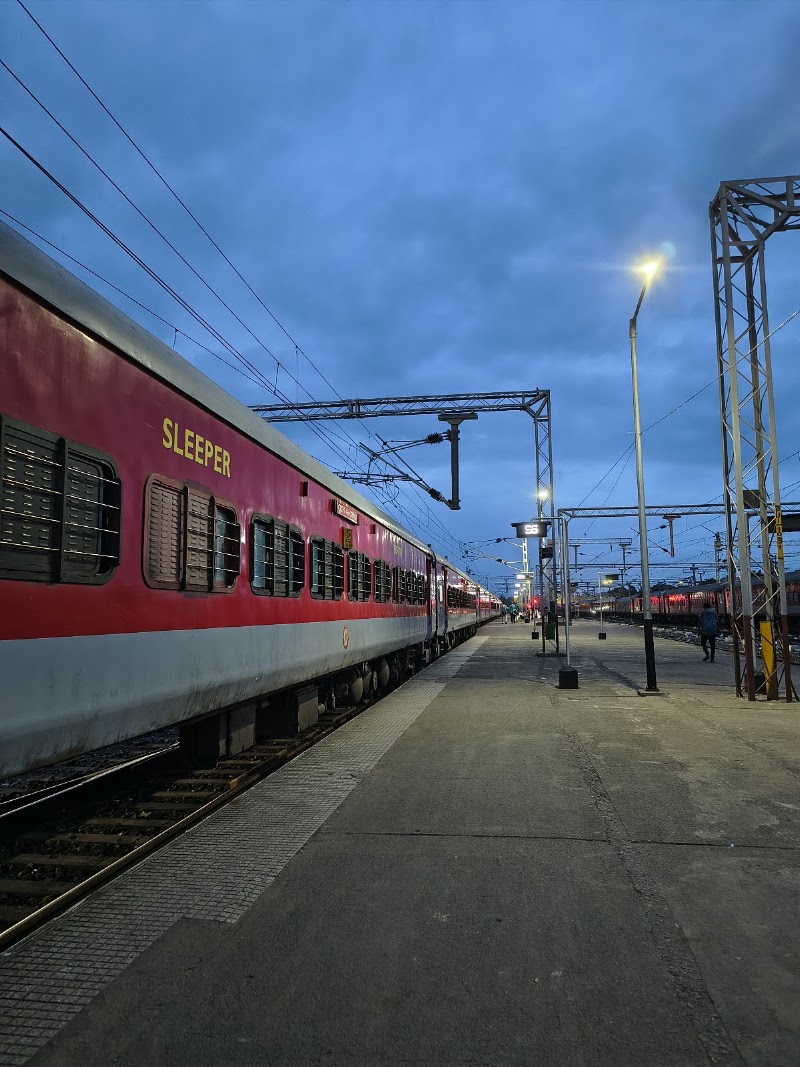 PURI Railway Station Platform No 7 & 8 - PURI Railway Station Platform No 7 & 8 RR5Q+587, Puri, Odisha 752002, India