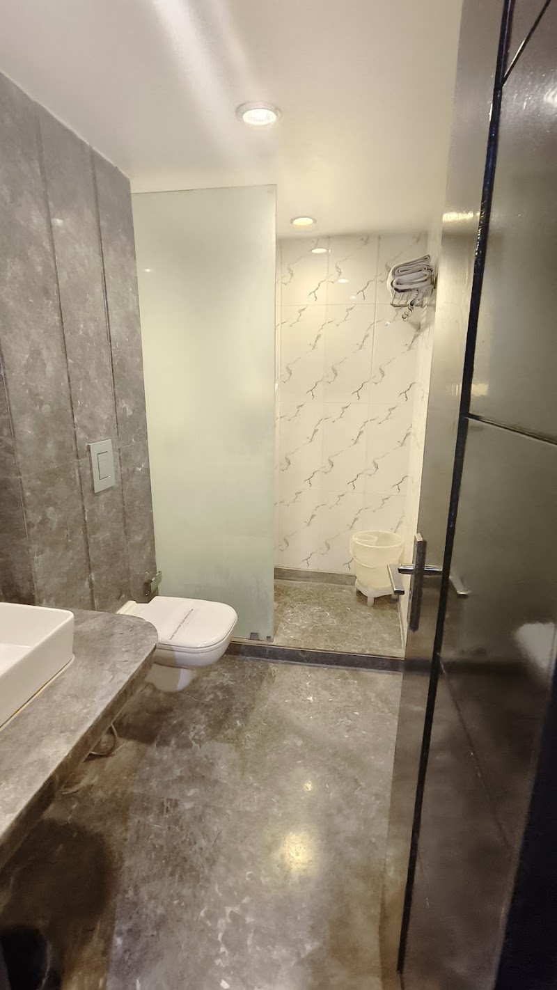 Hotel Elegance - Hotel Elegance Plot No. 7885, 34, Arakashan Rd, Ram Nagar, Paharganj, Delhi, New Delhi, Delhi 110055, India