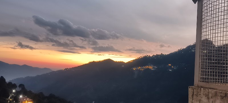 Pine Villa - Pine Villa 1/2, Tehsil, Sanwara, Kasauli, Himachal Pradesh 173204, India