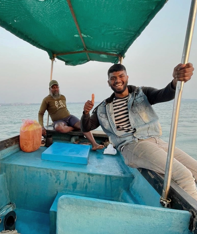 Dolphins ride Goa (Ajit boat trips) - Dolphins ride Goa (Ajit boat trips) Goa Calling Boat Trips at Nerul Coco Beach, FQXM 2WF, Coco, Nerul, Goa 403114, India