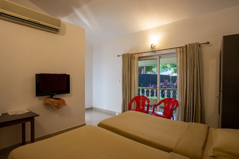 Hilltop Goa Lodge - Hilltop Goa Lodge House No. 630, Small, Vagator Beach Rd, Bardez, Vagator, Anjuna, Goa 403509, India