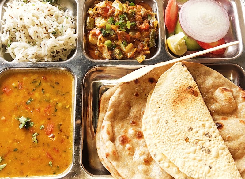 Roots Live Kitchen - Roots Live Kitchen Go for Eat Food Court, Opposite Rajasthan Vidhyapeeth College Airport Road, Old RTO Rd, Pratap Nagar, Udaipur, Rajasthan 313001, India