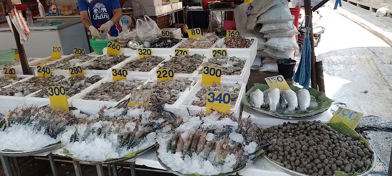 Fresh Fruits Market, Chiang Mai - Fresh Fruits Market, Chiang Mai QXWX+FM4, Chang Moi Sub-district, Mueang Chiang Mai District, Chiang Mai 50300, Thailand