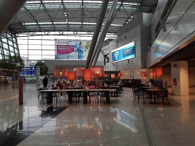 Duesseldorf Airport - Duesseldorf Airport, Flughafenstraße 105, 40474 Düsseldorf, Germany
