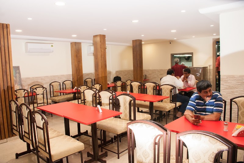 City Hotel - City Hotel Main Gate, City Terrace, 121, Walchand Hirachand Rd, opp. C.S.T. Station, Borabazar Precinct, Fort, Mumbai, Maharashtra 400001, India