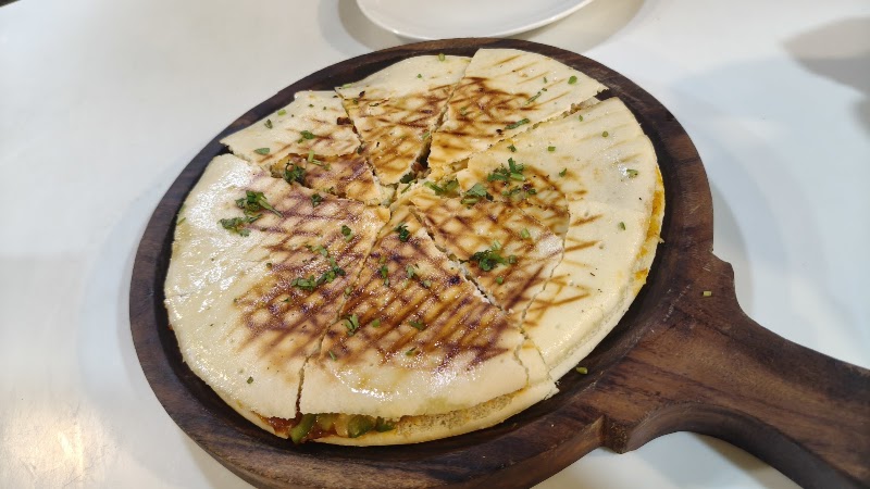 Flavours Cafe & Bakery - Flavours Cafe & Bakery, Swastik Plaza, near ravidas gate, Lanka, Varanasi, Uttar Pradesh 221005, India