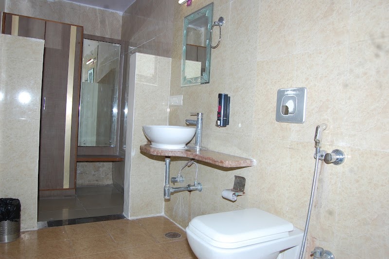 Hotel Taurus - Hotel Taurus, Plot No.-81, Panchsheel Enclave, Jawahar Lal Nehru Marg, Vishnu Enclave, Chandrakala Colony, Durgapura, Jaipur, Rajasthan 302018, India