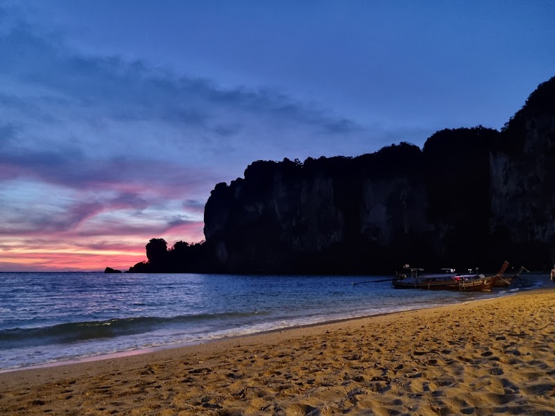 Tonsai Beach - Tonsai Beach Tonsai Beach, Ao Nang, Mueang Krabi District, Krabi 81180, Thailand